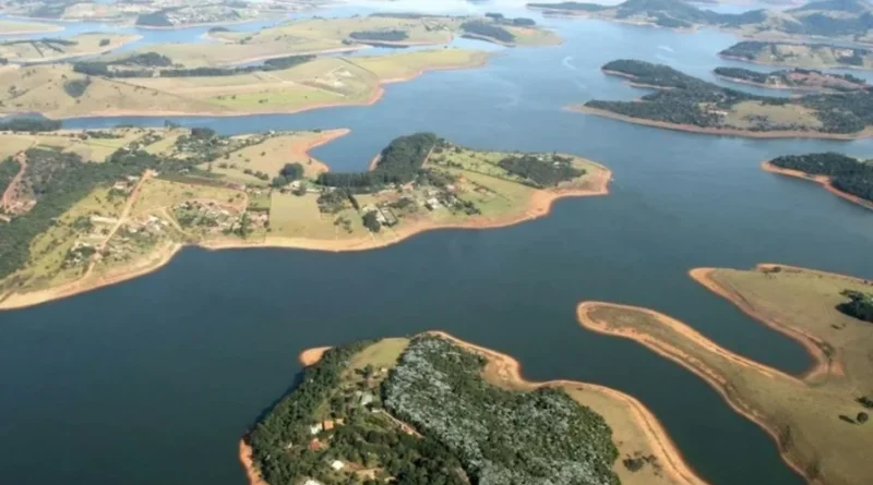 Cantareira tem respiro no mês e Sabesp pode tirar mais água em março
