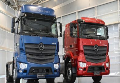 Mercedes-Benz amplia portfólio do Axor e lança cavalos mecânicos com suspensão traseira pneumática e versão plataforma do modelo 2038